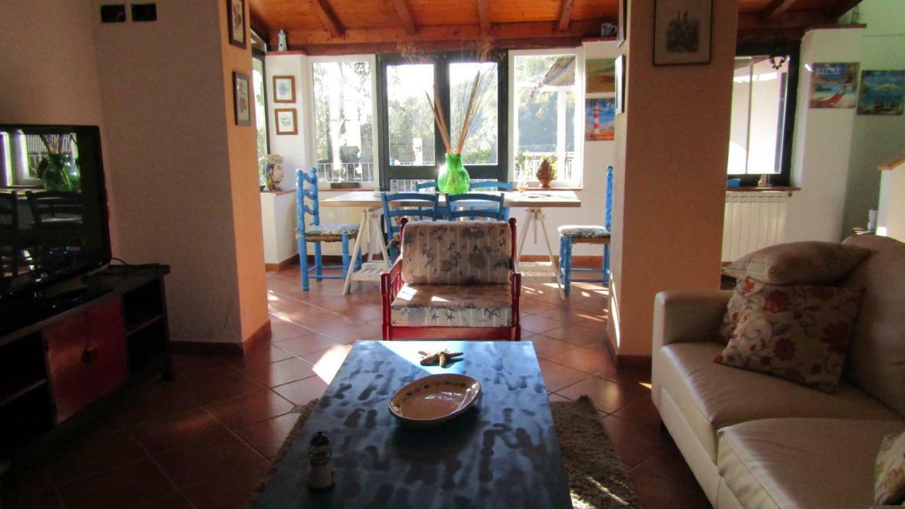 Casa Il Faro Villa Con Piscina Кастельмола Номер фото